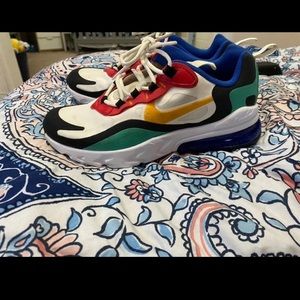 Size 4.5 in boys 6.5 in women